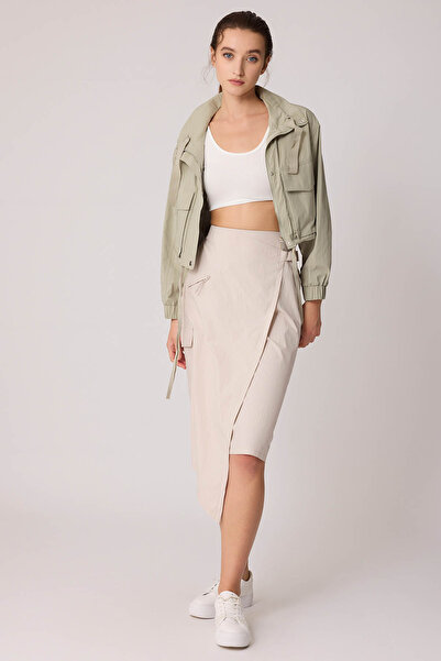 Vitrin Fustă din material parașuta cu buzunar cargo cu talie elastică