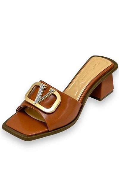KRISTE BELL Tan Skin Real Leather Wide Gold V Buckle Daily Heeled Women's Slippers