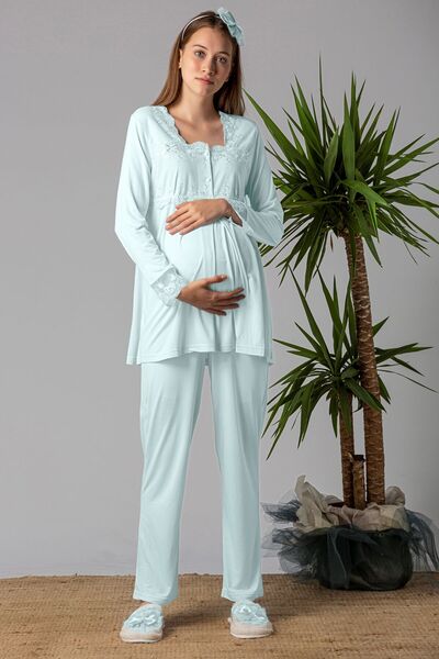 Effortt Maternity Pajama Set with Mint Dressing Gown
