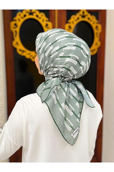 Armine 16 Life 6062 Model Scarf