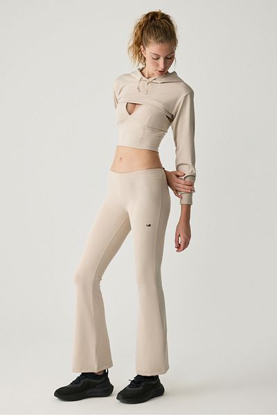 Urban Beat Weiche, steinfarbene Leggings mit ausgestelltem Bein für Damen