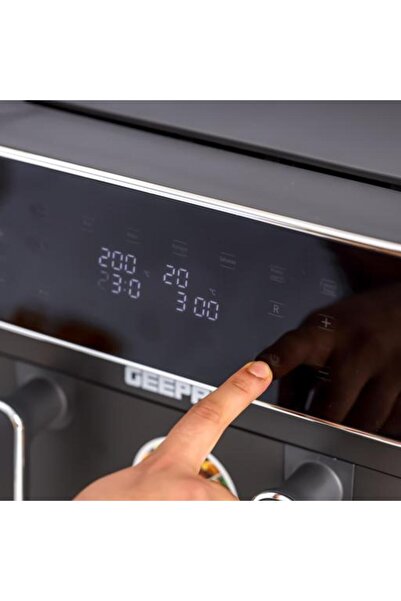 Geepas Digital Air Fryer- 11 L Capacity with 5.5 L Dual Baskets with Separator