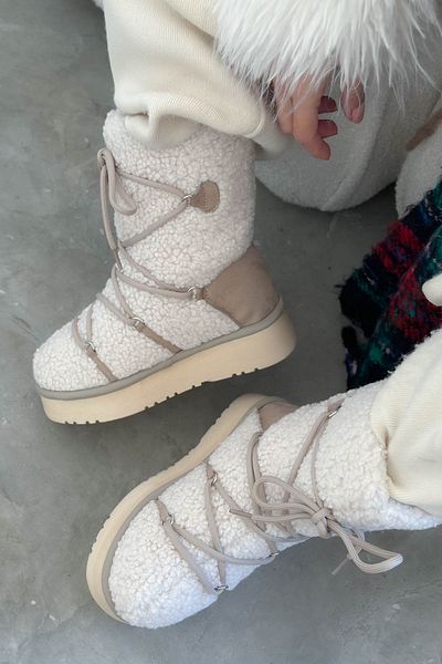 Shoebutik Γυναικείες μπότες Astana Beige βελούδινες