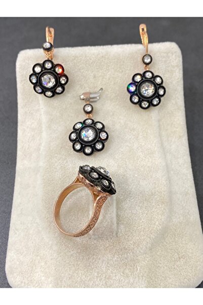 Nayla Jewellery Elmas montürlü gül modeli gümüş takım