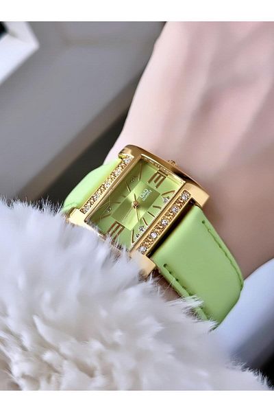 Q&Q Vintage Women's Leather Cord Wristwatch