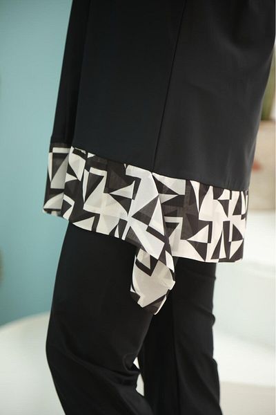 ns tasa Julia Hemline Geometric Pattern Design Hijab Swimsuit Set