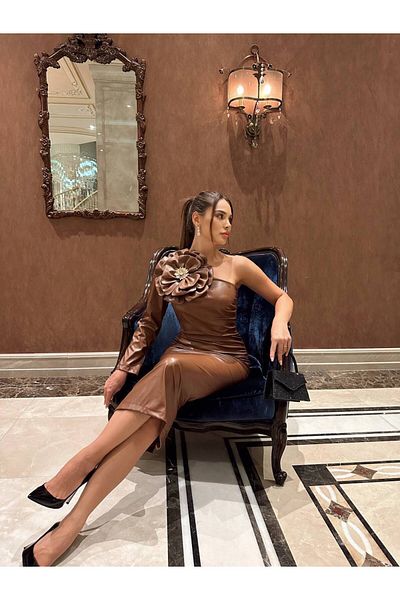 1Moda1Tarz Γυναικείο Εισαγόμενο Δερμάτινο Φόρεμα Ειδικού Σχεδιασμού με Αξεσουάρ από Ύφασμα και Λεπτομέρεια Ροζ Φόδρα