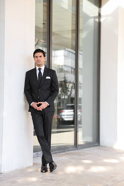 AEK FIORE Men's Black Striped Suit
