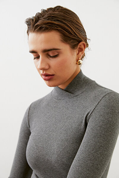 urban focus Half Fisherman Body with Collar Detail