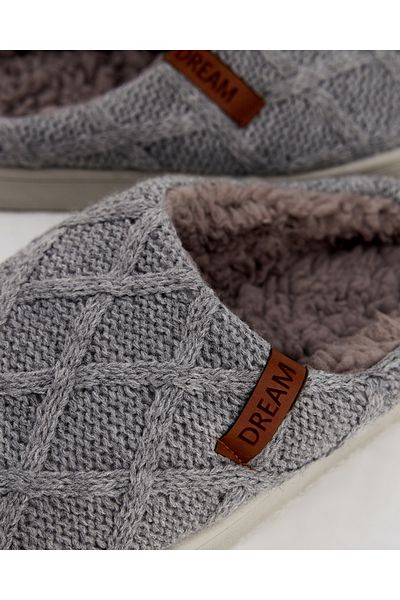 Chirpy Vision Women's Slippers - Comfortable and Stylish Design