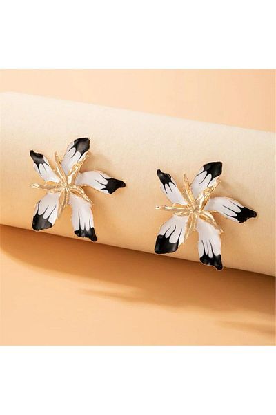 Pelin Aksesuar White Black Layered Flower Earrings