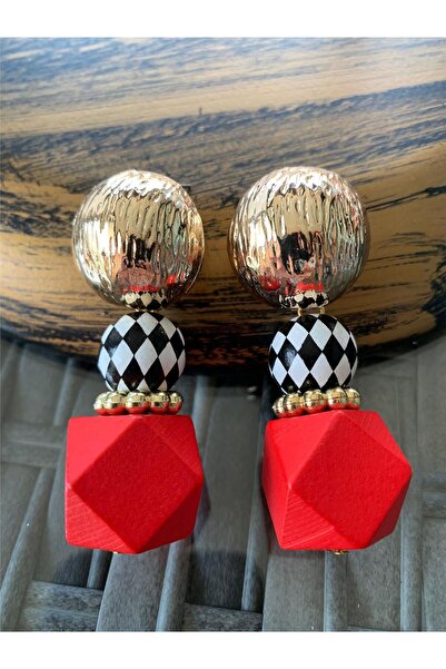 Pelin Aksesuar Kırmızı Küp Siyah Beyaz Ekoseli Ahşap Tasarım Küpe