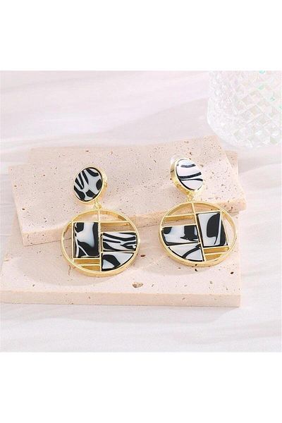 Pelin Aksesuar Black and White Geometric Circle Earrings