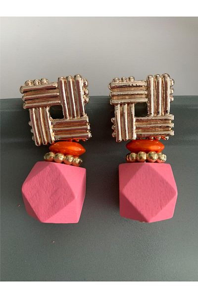 Pelin Aksesuar Pink Cube and Orange Wooden Square Design Earrings