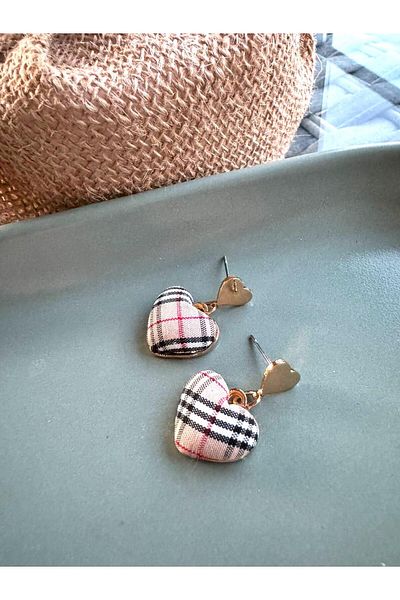 Pelin Aksesuar Line Patterned Heart Earrings