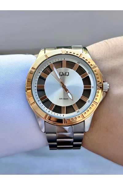 Q&Q Men's Rose Yellow Glass Cover Transparent Dial New Modern Model Analog Clock