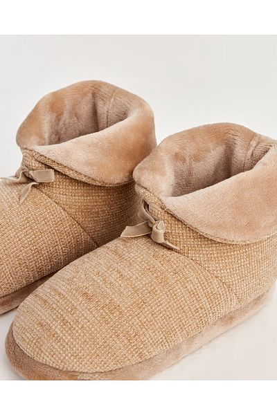 Chirpy Ment - Women's Slippers with Ribbon