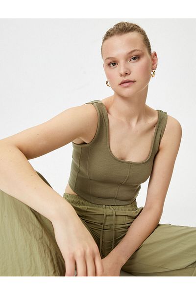 Koton Kurzes Tanktop mit U-Kragenträger