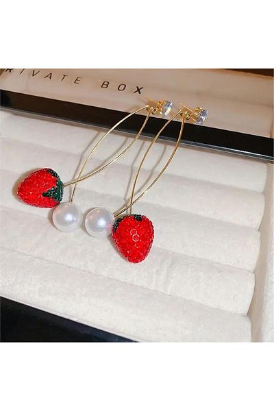 Pelin Aksesuar Dangle Strawberry Pearl Detailed Earrings
