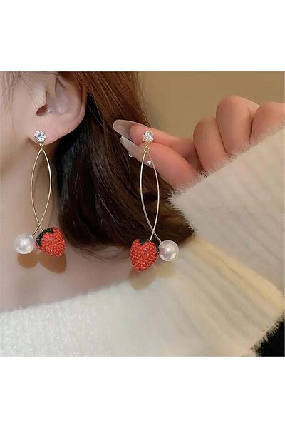 Pelin Aksesuar Dangle Strawberry Pearl Detailed Earrings