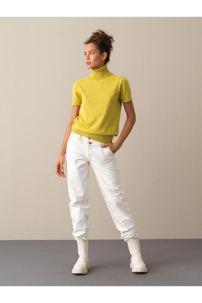 Xint Kadın Sarı Rahat Kesim Basic Kazak