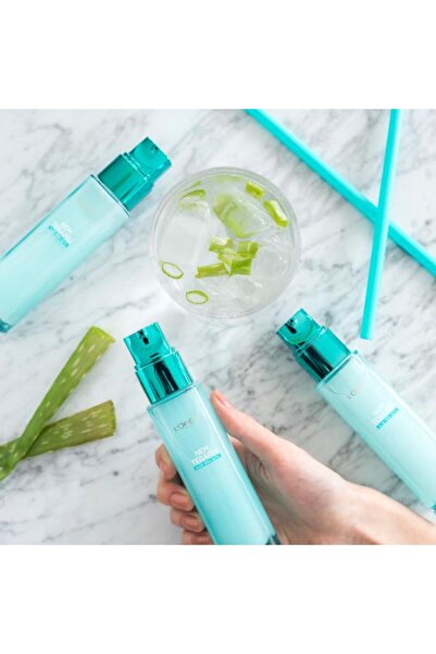 L'Oreal Paris Nem Terapisi Aloe Vera Suyu İçeren Normalden Karmaya Cilt İçin Su Bazlı Nemlendirici Yüz Kremi 70ml
