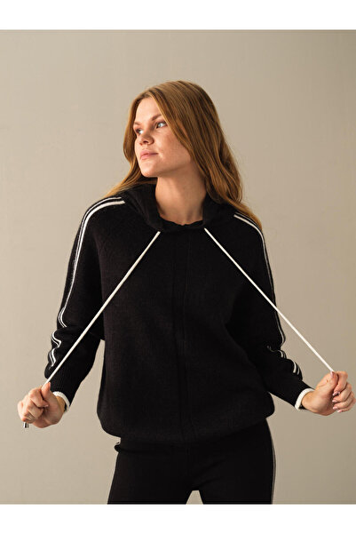 Xint Kadın Siyah Kapüşonlu Oversize Triko Sweatshirt