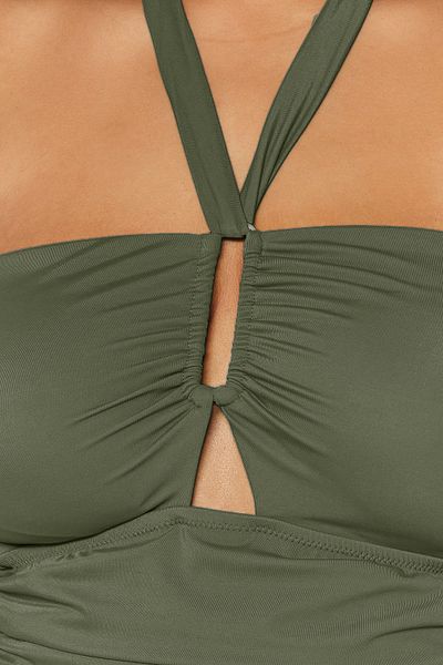 Trendyol Curve Grüner Neckholder-Badeanzug in Übergröße mit Accessoire-Detail TBBSS23AM00013