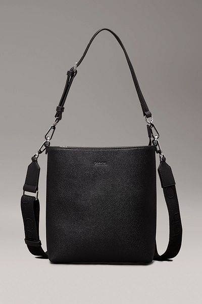 Calvin Klein Ck Must Small Bucket_Caviar