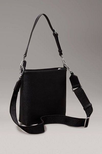 Calvin Klein Ck Must Small Bucket_Caviar