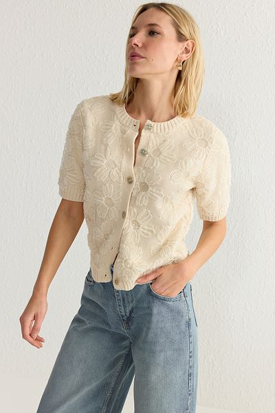 Trendyol Collection Ekrü tüll virágmintás kötöttáru kardigán TWOAW25HI00386