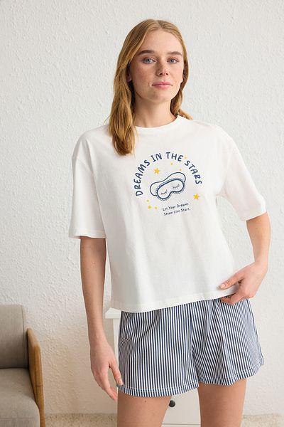 Trendyol Collection White-Blue 100% Cotton Striped Slogan Printed Sleep Band Knitted Pajamas Set with Shorts Thmss25Pt00102