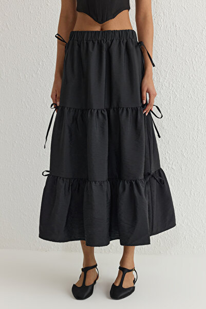 Trendyol Collection Černá padáková textilní stuha Detailní A-Line Maxi délka Tkaná sukně Twoss25Et00033