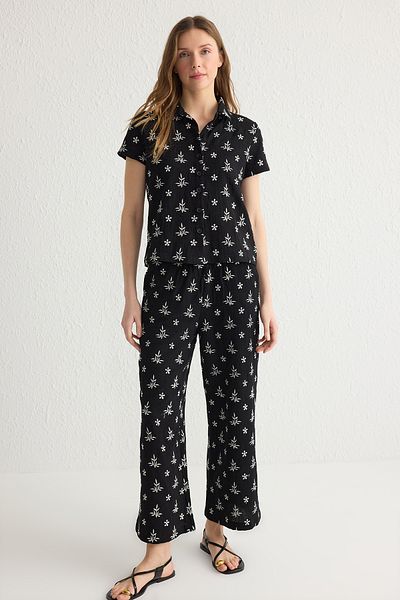 Trendyol Collection Black Embroidery/Scallop Detail Woven Bottom-Top Suit Twoss25Au00019
