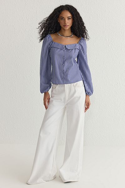 Trendyol Collection Μπλε ριγέ μπλούζα με μακριά μανίκια και λεπτομέρεια ώμου με κορδόνι - TWOSS25BZ00112