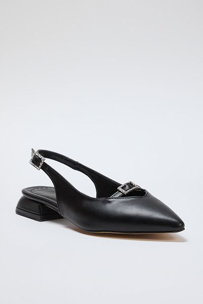 TRENDYOL SHOES Damen-Ballerinas mit spitzer Zehenpartie und offenem Rücken und schwarzem Stein-Accessoire TAKSS25BE00007