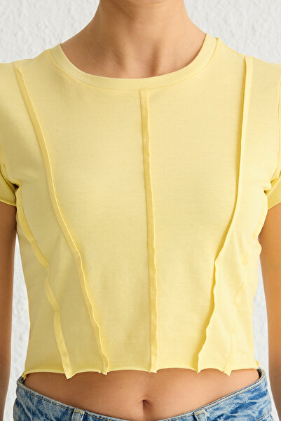 Trendyol Collection Tricou tricotat crop cu nervuri galbene TWOSS25TS00000