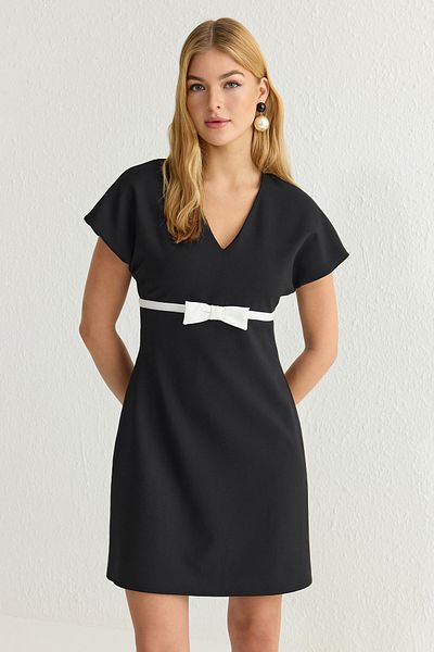 Trendyol Collection Μαύρο ίσιο φιόγκο Μίνι υφαντό φόρεμα TWOSS25EL00274