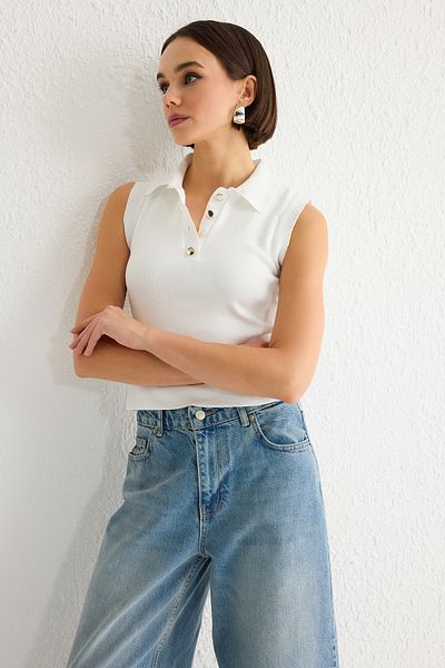 Trendyol Collection Ecru 001 Line Polo, Farbblock-Strickwaren und dünne Bluse