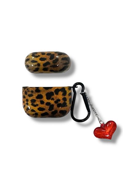KVK PRİVACY 4. Generation Compatible 2024 Headphone Case Leopard Pattern Red Heart Clasp Cover