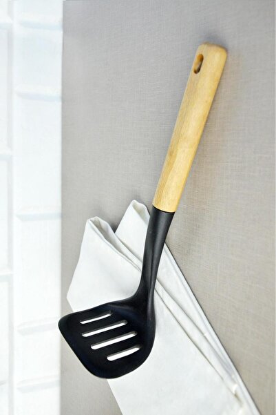 Nishev.com Evini Sev Silicone Potato Masher with Bamboo Handle