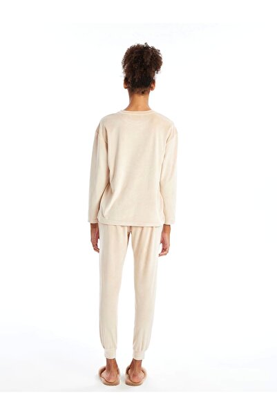LC Waikiki Lcw Young Bej Bisiklet Yaka Nakışlı Kadın Kadife Pijama Takımı