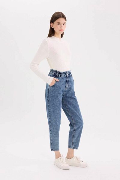 DeFacto Leichte Jeans mit hoher Taille und Gummizug – bequem geschnittene Paperbag-Hose 3194595