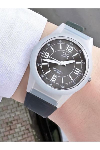 Q&Q Women's Waterproof Plastic Cord Wristwatch