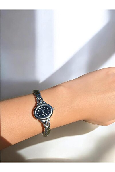 Vola Collection Kadın İnce Kordonlu Vintage Metal Kasa Gümüş Renk Kol Saati 1