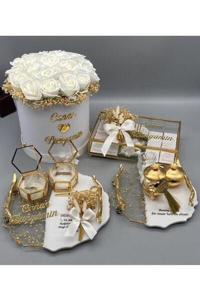 gifthomeshop Kız İsteme Çikolatası - Beyaz Gül Süslemeli , Çikolata Kutusu, 4'lü Set