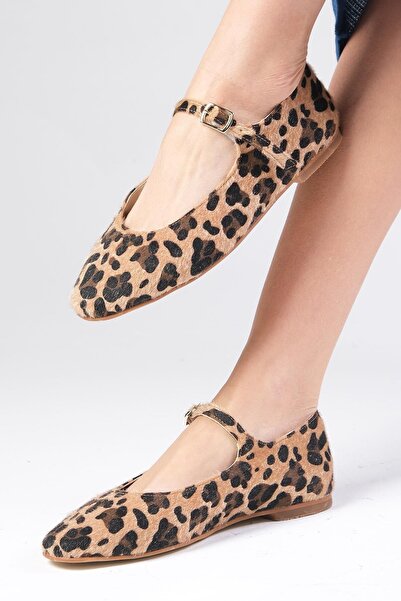 Mio Gusto Gillian Leopard Patterned Blunt Toe Women's Ballerina Shoes