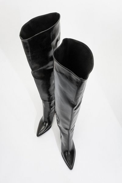 LuviShoes Γυναικείες μπότες πάνω από το γόνατο LEPA Μαύρο δέρμα με χοντρό τακούνι