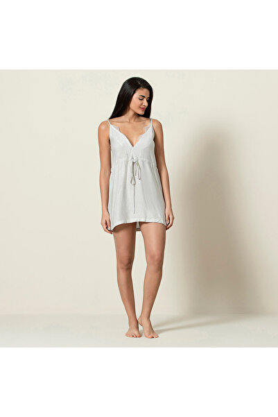 Chakra Nicole Gecelik Ekru-altın