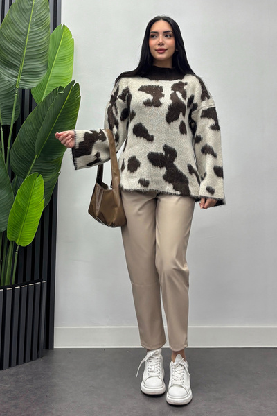 Swana Kadın Batik Desenli Bogazlı Triko Kazak- Kahverengi